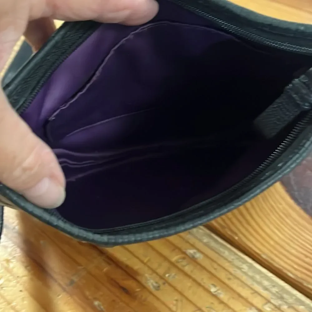 Coach crossbody  - Picture 4 of 6